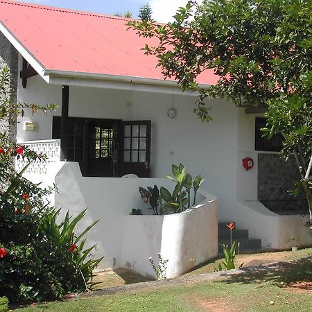 Daniella'S Bungalows Bel Ombre Extérieur photo