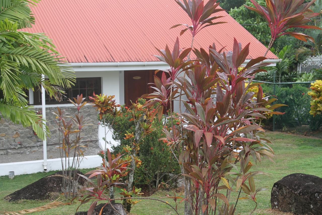 Daniella'S Bungalows Bel Ombre Extérieur photo