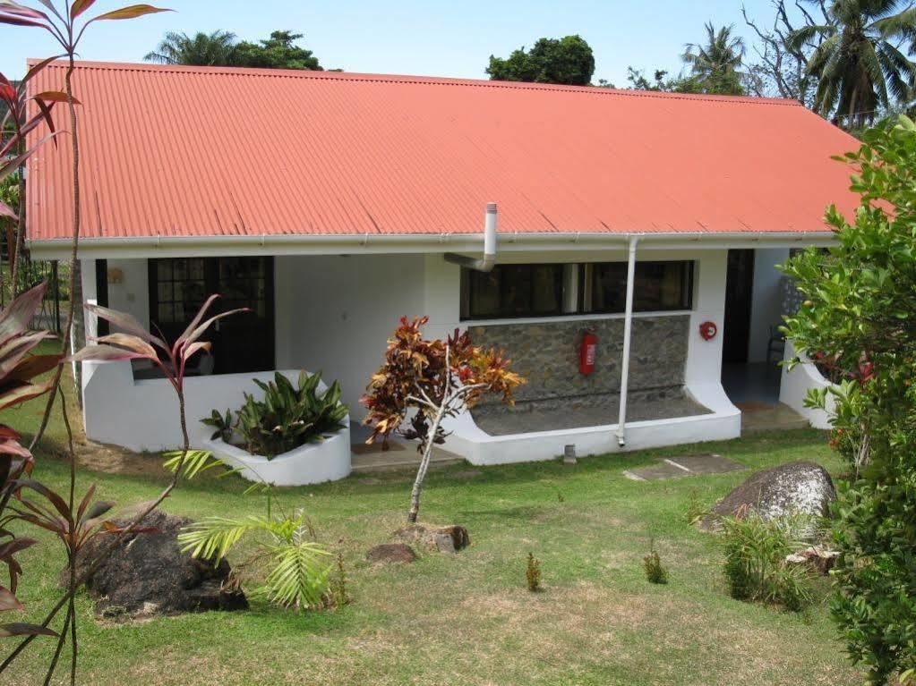 Daniella'S Bungalows Bel Ombre Extérieur photo